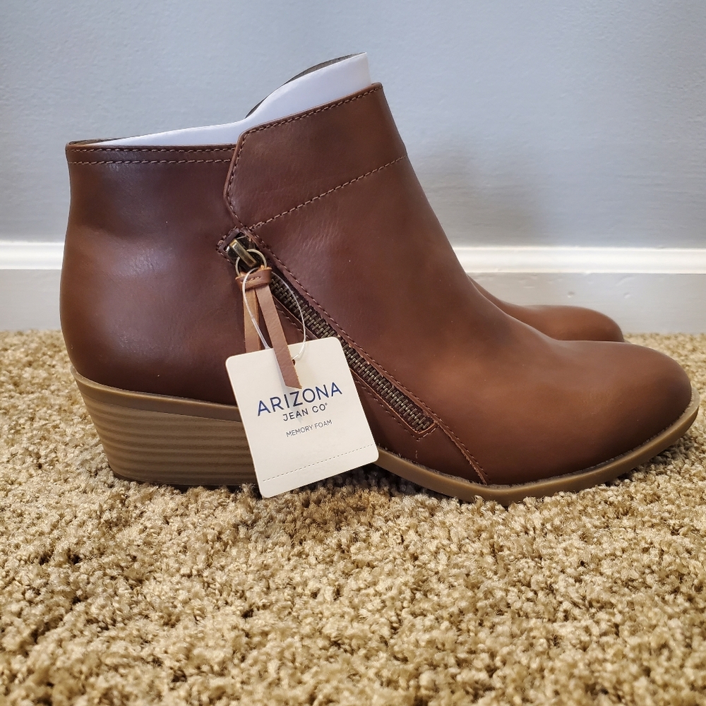 Arizona Jean Company Womens Brown Ankle Boots/Booties Size 11 NWT